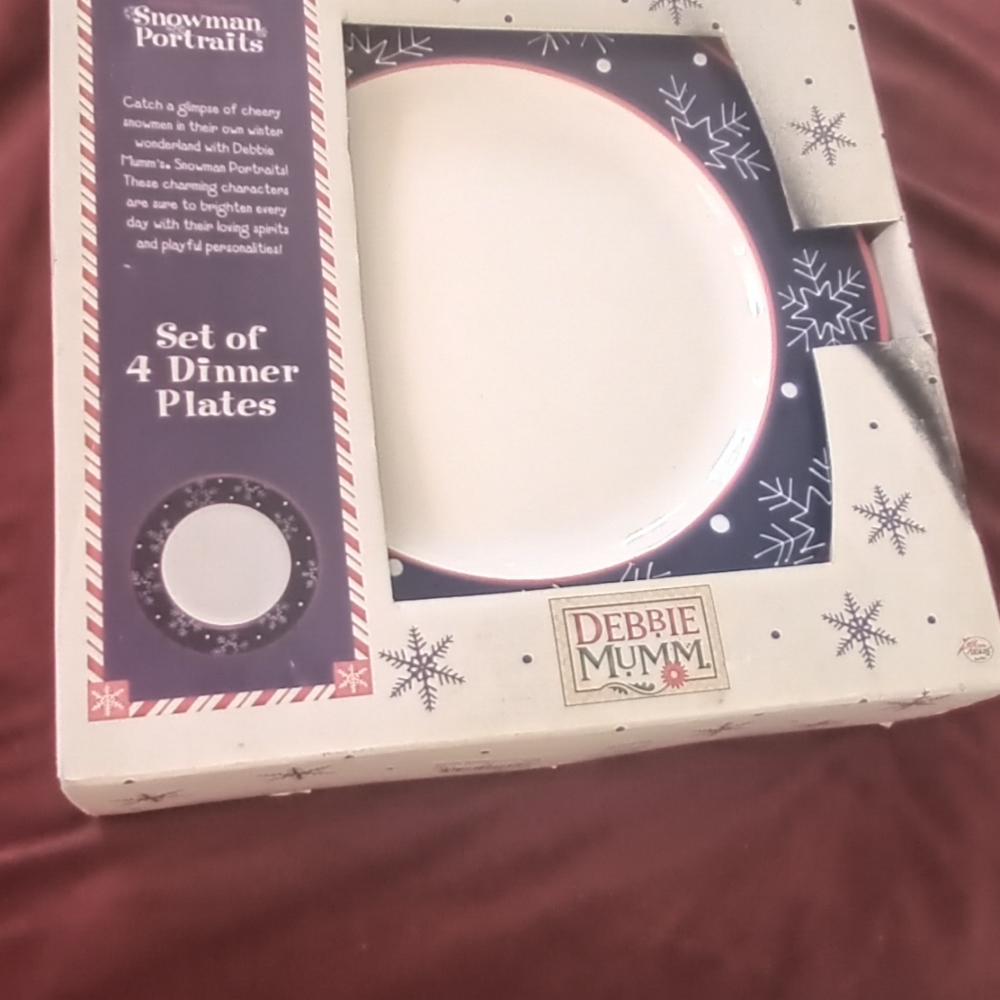 Set of 4 Debbie Mumm Dinner Plate